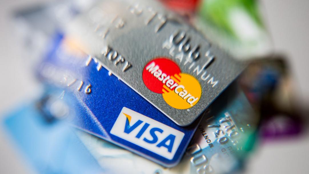 В каких странах россиянам оформляют Mastercard или Visa